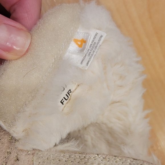 Joe Fresh Baby Faux Fur Star Velcro Winter boots Size 4 - Picture 11 of 11